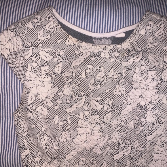 Altar’d state dress - Picture 2 of 3